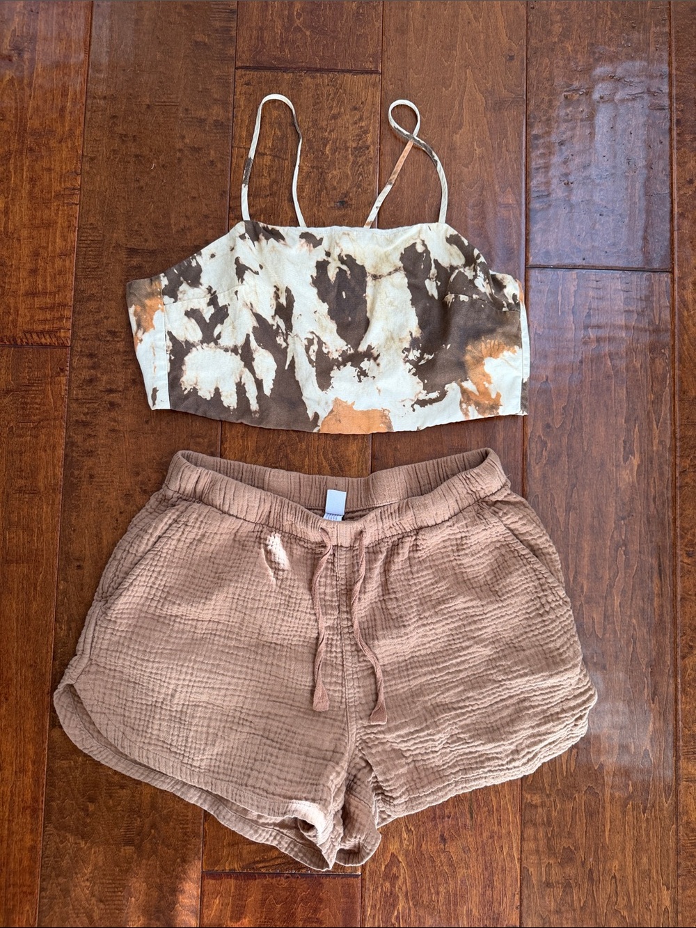 Top and bottoms